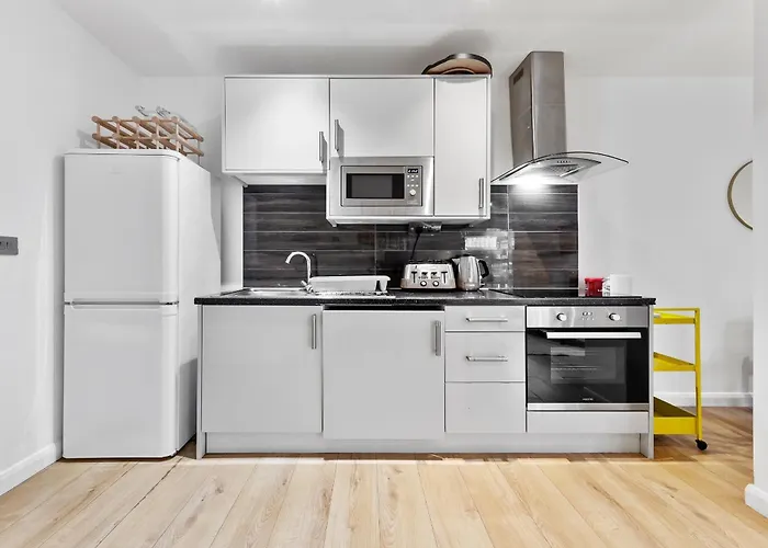 Luxury 2Br Flat In Battersea